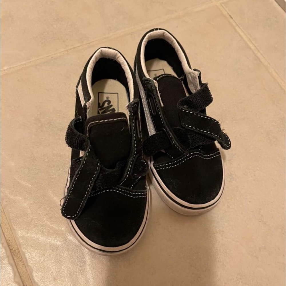 VANS TODDLER SIZE 9